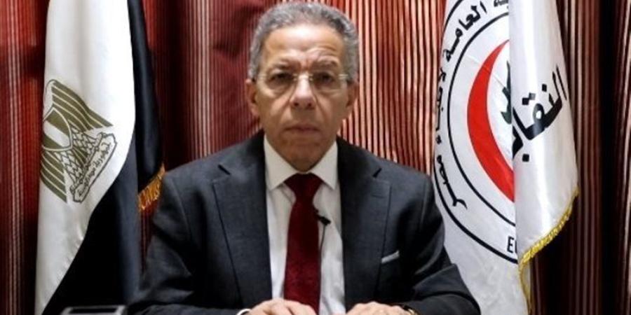 نهاية صراع الـ9 سنوات، تمكين نقيب الأطباء من مقر اتحاد الأطباء العرب - المدينة برس
