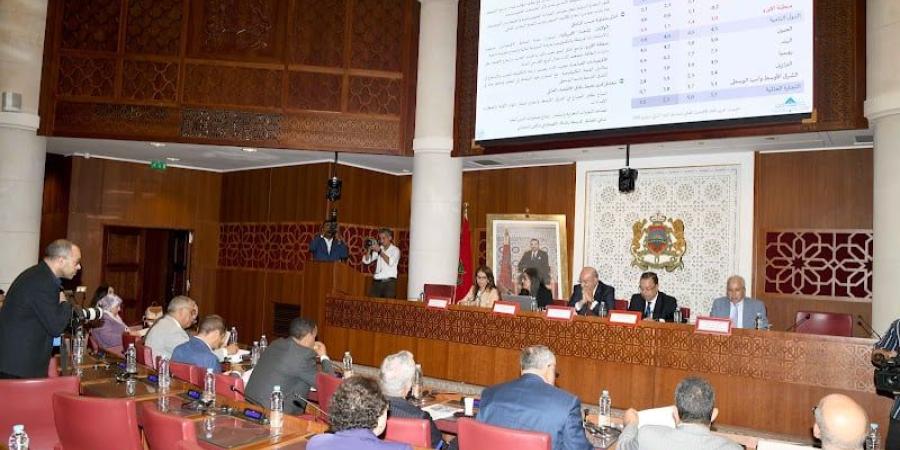 خبراء يناقشون حدود إلزامية مذكرة إعداد مشروع قانون المالية لسنة 2027 - بوابة المدينة برس