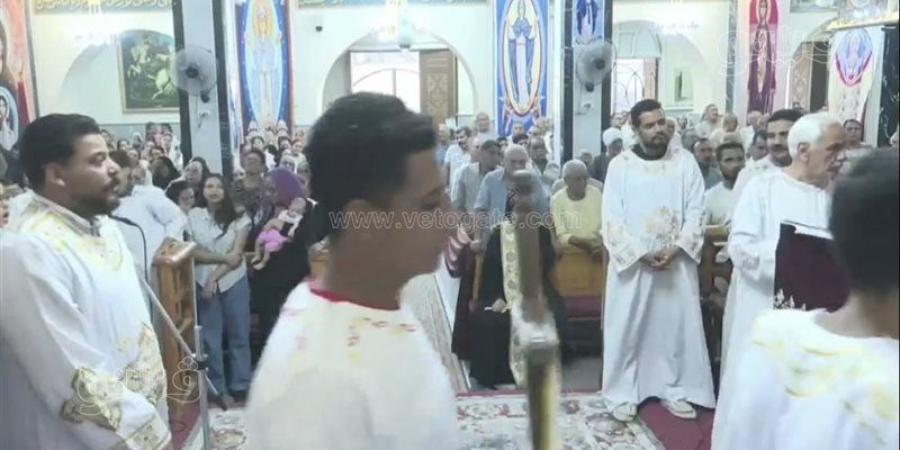 الأنبا بيمن يترأس نهضة صوم العذراء مريم من كنيستها بنقادة - المدينة برس