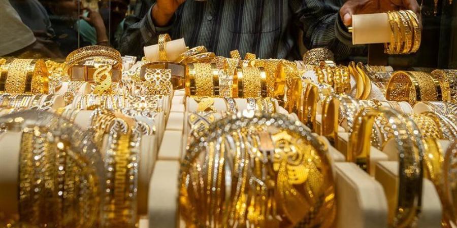 ارتفاع قياسي للذهب ليسجل أعلى مستوى في أكثر من شهرين والأونصة تتجاوز 4400 دولار - المدينة برس