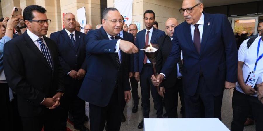 وزير التعليم العالي يطلق شعلة دورة الألعاب الأفريقية الـ12 للجامعات «القاهرة 2026» - المدينة برس