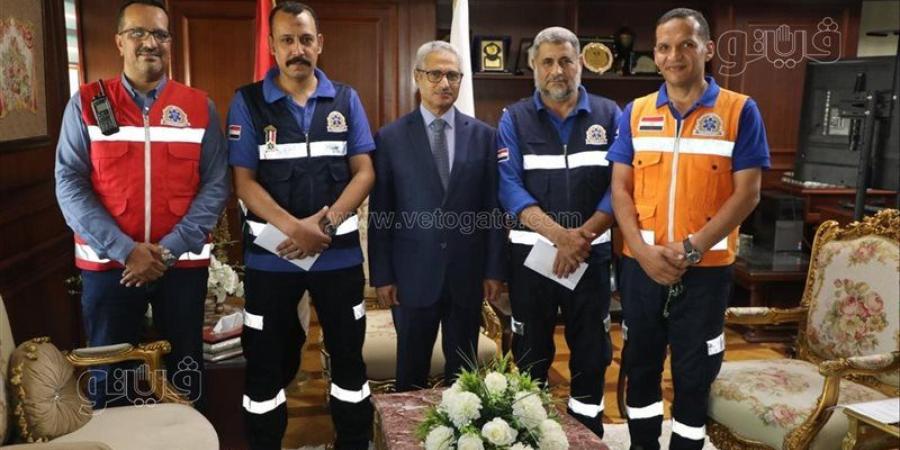 أنقذا الأم ووليدها، محافظ بني سويف يكرم مسعفًا وسائقًا بعد ولادة طارئة داخل سيارة الإسعاف - المدينة برس