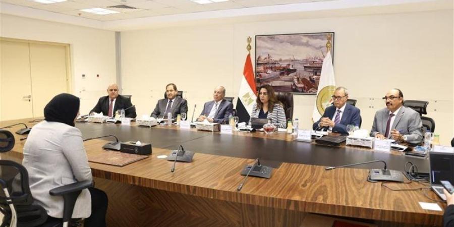 التنمية المحلية: انتهاء المقابلات الشخصية لـ425 من المتقدمين لمسابقة الوظائف القيادية بالمحافظات - المدينة برس