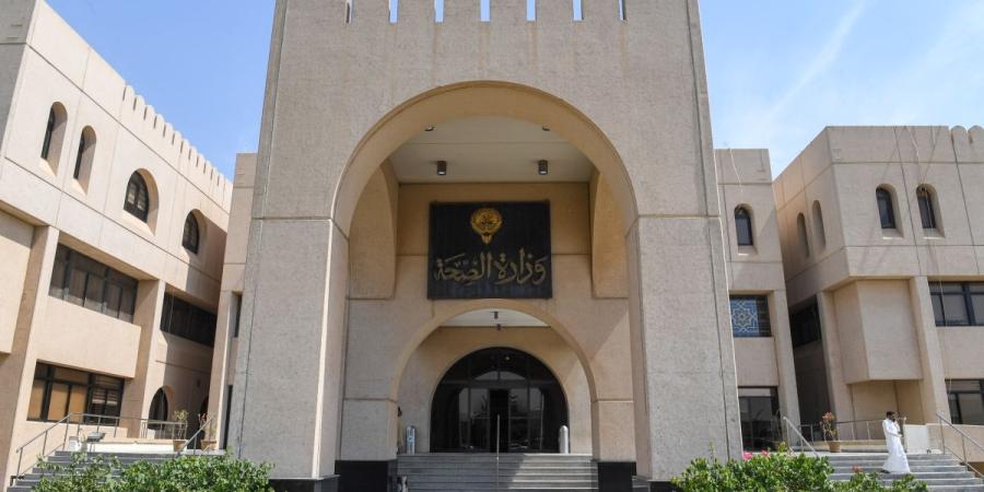 العوضي يصدر قراراً بشأن ضوابط وإجراءات تراخيص صيدليات القطاع الأهلي - بوابة المدينة برس