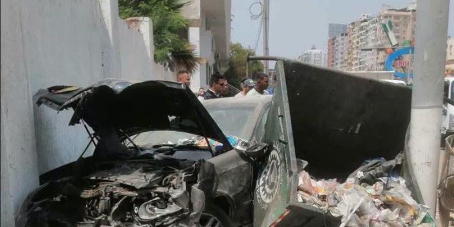 مصرع عامل نظافة صدمته سيارة ملاكي بعد صعودها الرصيف بالمنصورة (صور) - المدينة برس