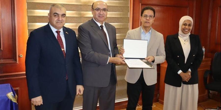 رئيس جامعة بنها يترأس اللجنة العليا لاعتماد المدربين بالمركز القومي للتدريب وإعداد القيادات - المدينة برس