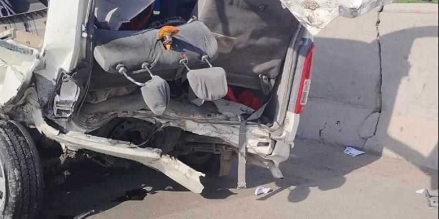 إصابة 9 موظفين بوزارة الطيران في حادث تصادم أعلى طريق بنها الحر - المدينة برس