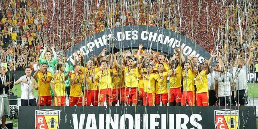 شاهد لحظة تتويج لانس بكأس السوبر الفرنسي على حساب باريس سان جيرمان - المدينة برس